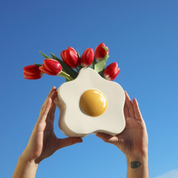 Fluid Market Vase Oeuf