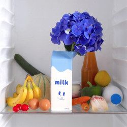 Fluid Market Vase Milk