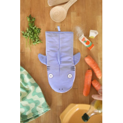 Fluid Market x Tiffany Cooper shark oven mitt