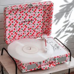 Crosley Cruiser Plus Retro Cherry