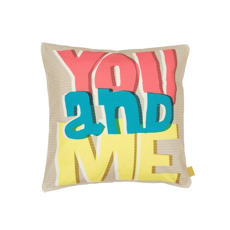Cuscino "You and Me" in puro cotone con imbottitura. Cuscino "You and Me" in puro cotone con imbottitura.