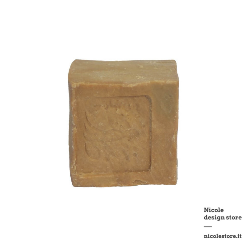 Aleppo soap soaplflakes selezione nicole Aleppo soap soaplflakes selezione nicole